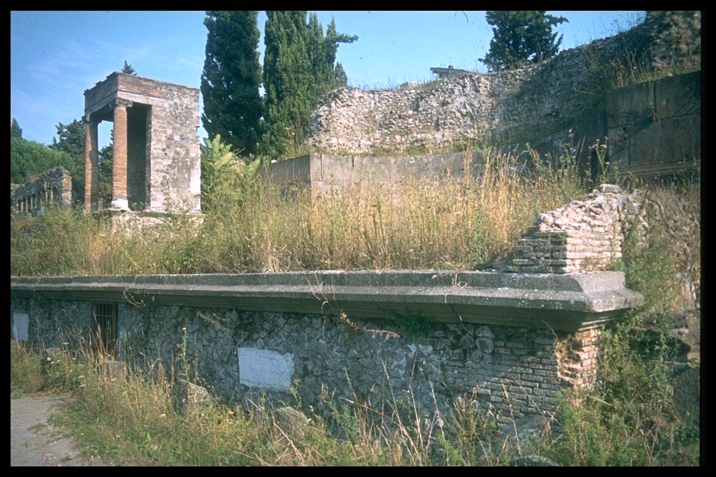 Pompeii Porta Nocera Tombs 9OS and 11OS. Photographed 1970-79 by Günther Einhorn, picture courtesy of his son Ralf Einhorn.
