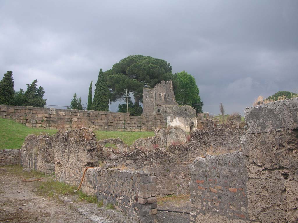 Tower X, Pompeii. May 2010. Looking north-east from Vicolo del Fauno, from VI.11.1,2,3 and 4. Photo courtesy of Ivo van der Graaff.


