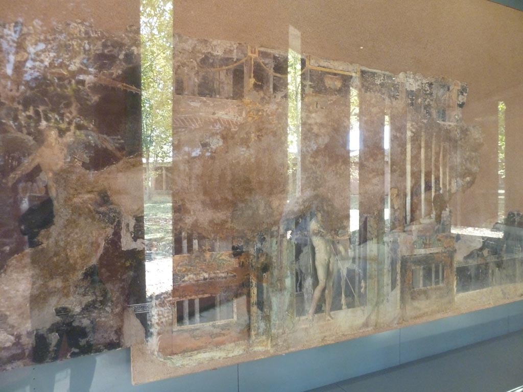 Complesso dei triclini in località Moregine a Pompei. September 2015. Triclinium B, west wall on display in Pompeii Palaestra.
