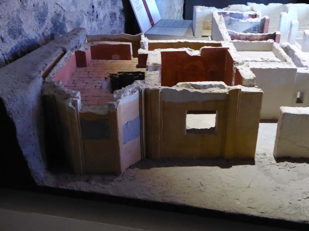 Complesso dei triclini in località Moregine a Pompei. September 2015. West side of Baths suite, rooms 3, O and S looking east from area 5 on December 2000 model.
Foto Annette Haug, ERC Grant 681269 DÉCOR.

