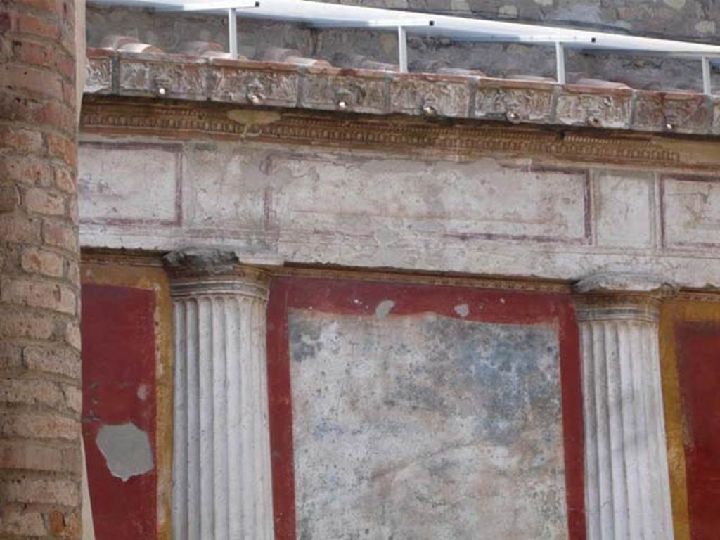 Oplontis, May 2011. Room 20, detail of decorative water-spouts on the upper west wall. Photo courtesy of Buzz Ferebee.