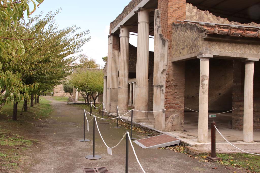 Oplontis Villa of Poppea, October 2020. Looking east towards columns of room 21, and across garden area. Photo courtesy of Klaus Heese. 