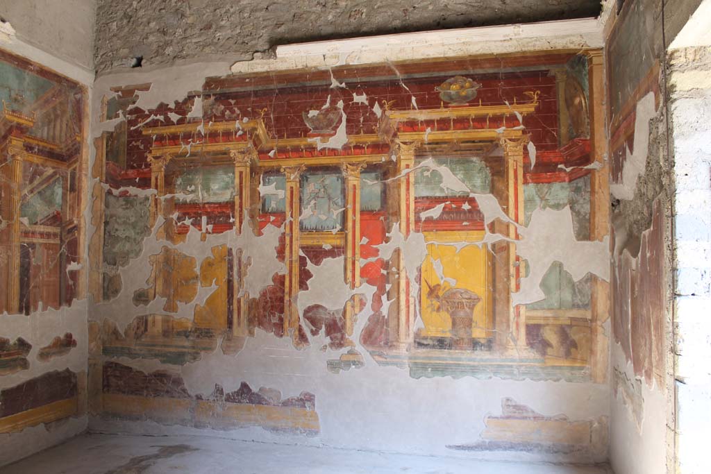 Oplontis Villa of Poppea, March 2014. Room 23, north wall from small doorway in south corridor.
Foto Annette Haug, ERC Grant 681269 DÉCOR.


