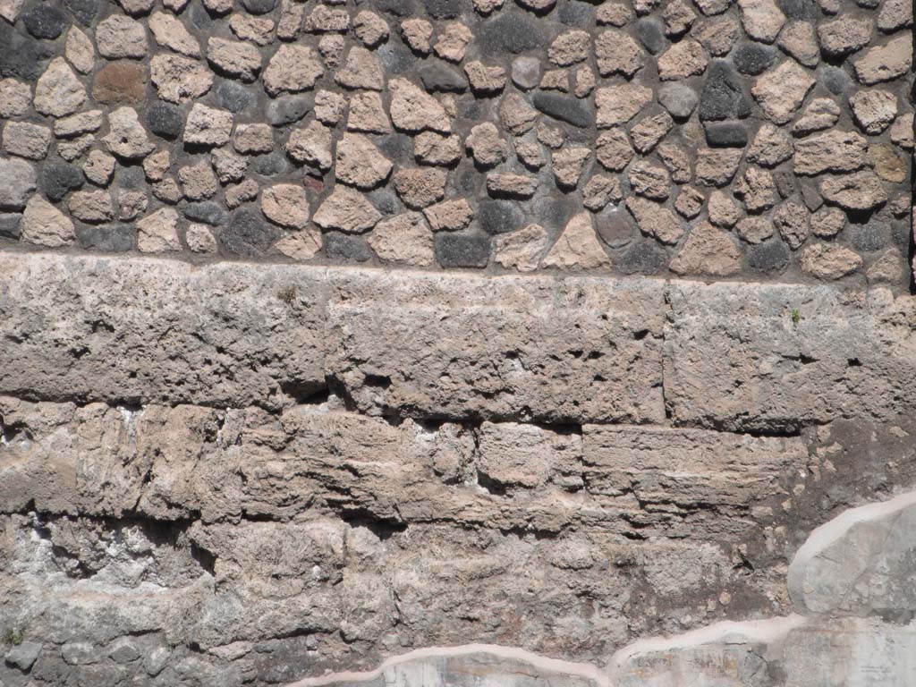 Walls on south side of Porta Marina, Pompeii. June 2012.
Detail of stonework and remaining stucco from wall of Suburban Villa. Photo courtesy of Ivo van der Graaff.
