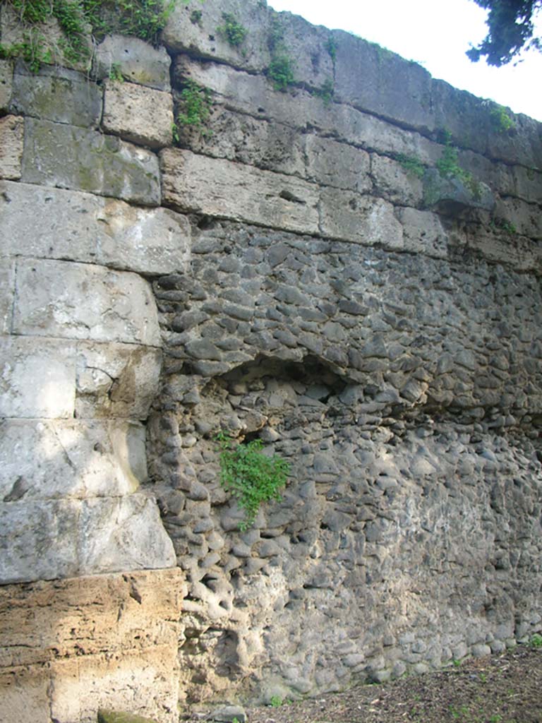 Walls on north side of Pompeii. May 2010. Looking south. Photo courtesy of Ivo van der Graaff.