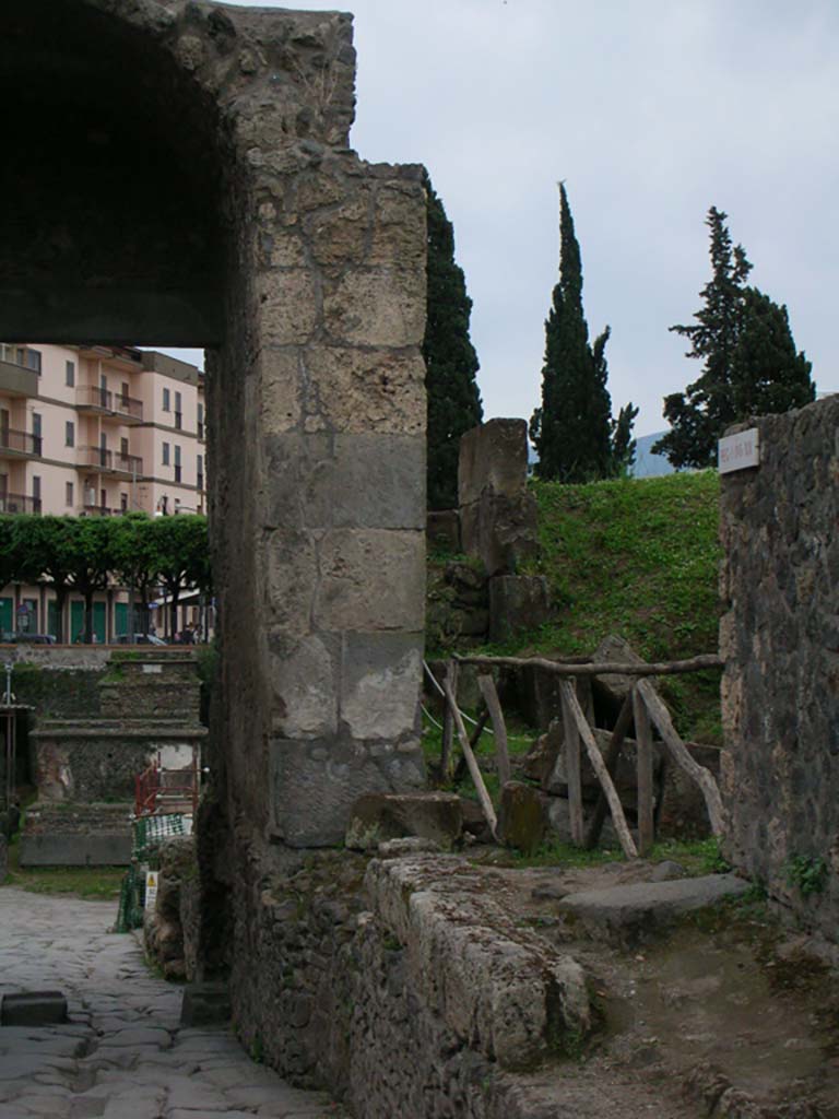 Porta Nocera, Pompeii. May 2010. North end of west side of Gate. Photo courtesy of Ivo van der Graaff.