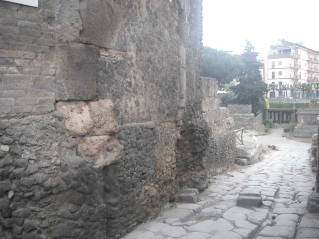 Porta Nocera, Pompeii. May 2011. Looking south along east wall of Gate. Photo courtesy of Ivo van der Graaff.