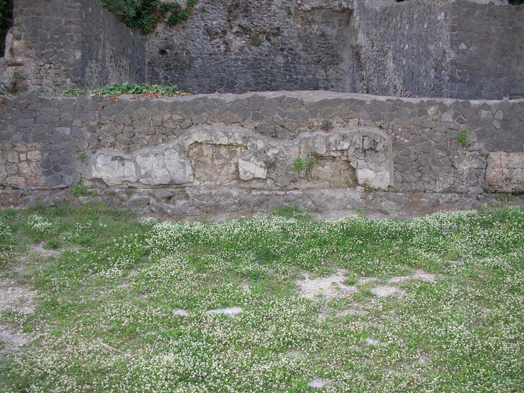 Tower IV, Pompeii. May 2010. Detail of south wall. Photo courtesy of Ivo van der Graaff.
