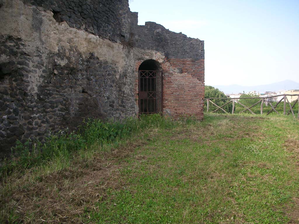 City Walls on south side, Pompeii. May 2010. Doorway into Tower V. Photo courtesy of Ivo van der Graaff.