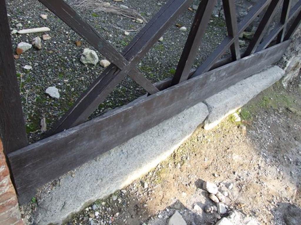 I.4.6 Pompeii. December 2007. Entrance threshold or sill of shop.