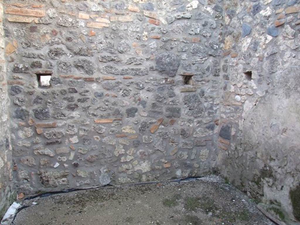 I.4.25 Pompeii. December 2007. Room 7, looking towards south wall in cubiculum on south side of atrium of I.4.5.