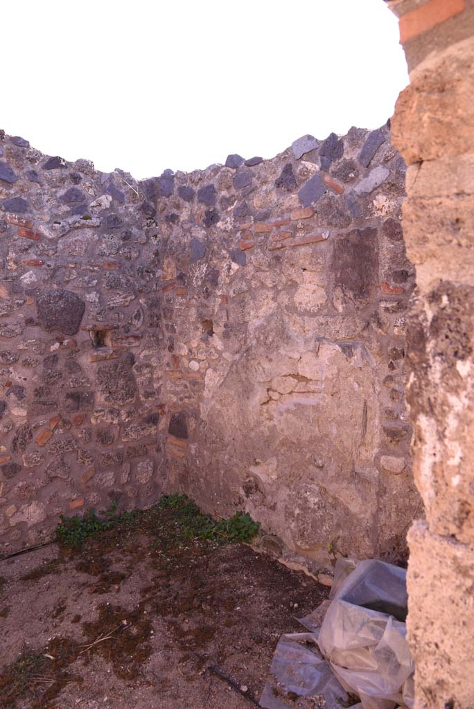 I.4.25/1.4.5 Pompeii. October 2019. Cubiculum 7, looking towards south-west corner.
Foto Tobias Busen, ERC Grant 681269 DCOR.
