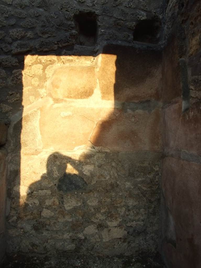 I.4.25 Pompeii. December 2007. 
Room 16, small room also containing stairs to upper floor that lead from the south wall of the tablinum. 


