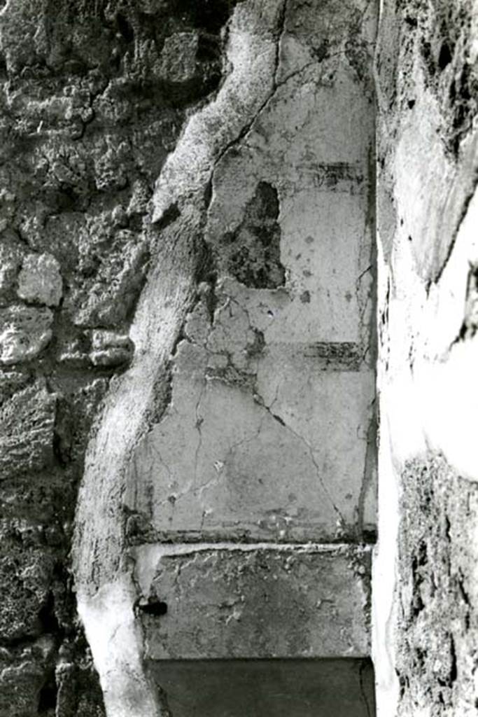 I.4.5 Pompeii. 1968. 
Casa del Citarista, room 11, detail of left W wall. Photo courtesy of Anne Laidlaw.
American Academy in Rome, Photographic Archive. Laidlaw collection _P_68_8_31. 

