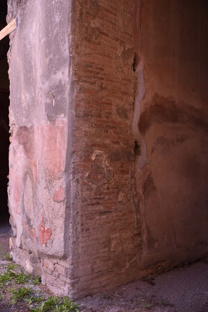 I.4.25 Pompeii. October 2019. Room 24, north wall at west end near room 21.
Foto Tobias Busen, ERC Grant 681269 DCOR.
