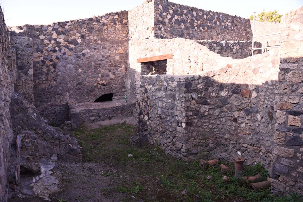 I.4.25/I.4.5 Pompeii. October 2019. 
Calidarium 41, looking towards north side, with demolished north wall.
On the left are the remains of ducted wall heating tiles, and mosaic floor in north-west corner of the caldarium. 
In the centre, is the kitchen area, room 42. On the right is the Calidarium apse/alcove against the east wall. 
Foto Tobias Busen, ERC Grant 681269 DCOR.

