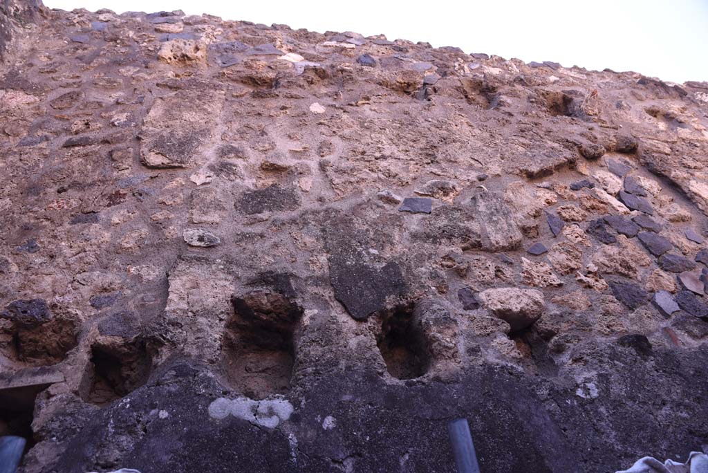 I.4.28 Pompeii. October 2019. Room 65, upper west wall.
Foto Tobias Busen, ERC Grant 681269 DCOR.
