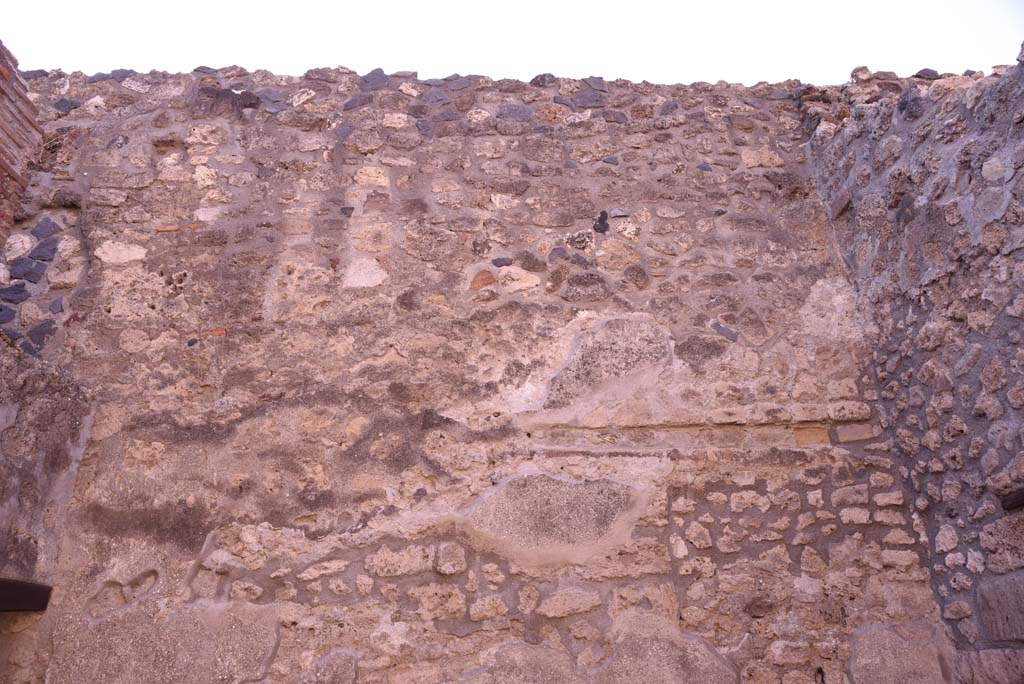 I.4.28 Pompeii. October 2019. Room 26, upper west wall.
Foto Tobias Busen, ERC Grant 681269 DCOR.
