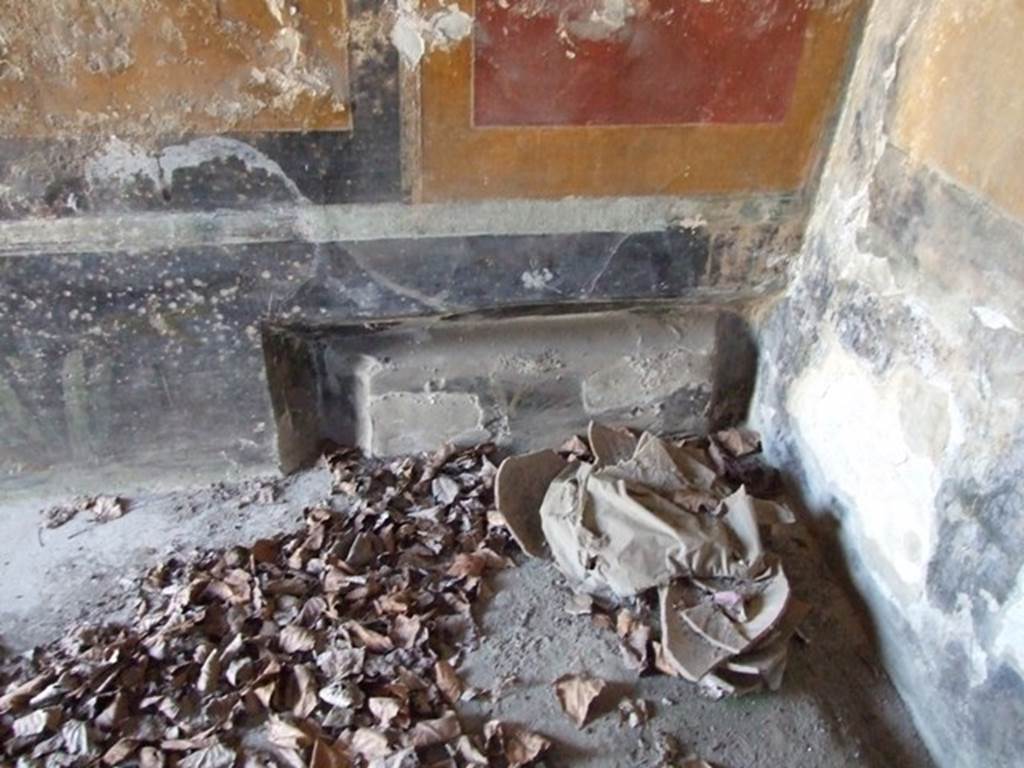 II.1.12 Pompeii. March 2009. Recess in south-west corner of south wall in triclinium.