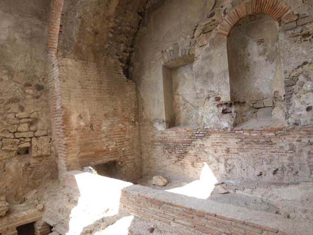 VII.1.8 Pompeii. June 2012. North-east corner of calidarium 5. Photo ...